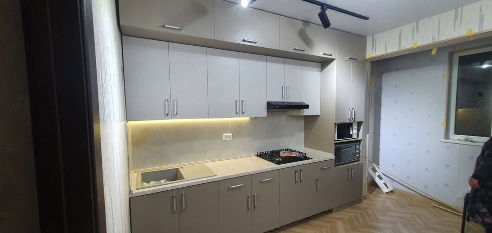 Кухонную мебель изготавливаем на заказ в течение семи рабочих дней.