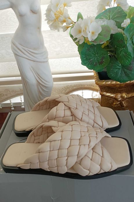 H&M дамски чехли 100% естествена кожа Нови с етикет