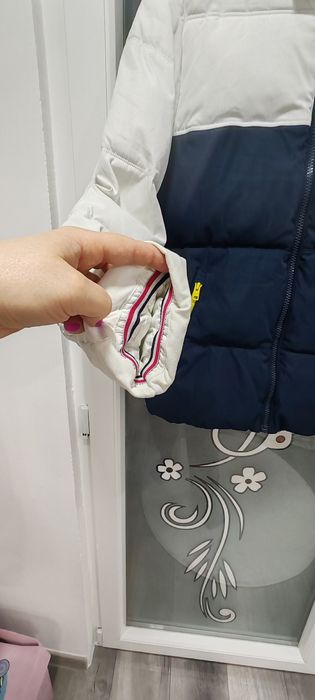 Geacă de puf Tommy Jeans mărimea L