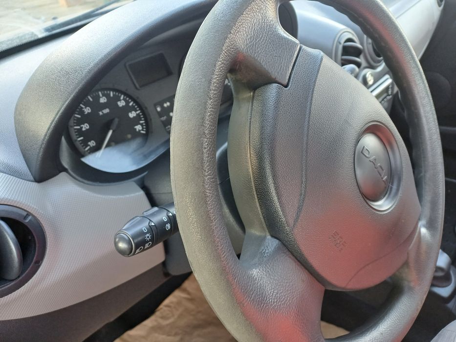 Vând Dacia sandero euro 4,an 2009