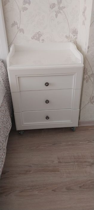 Продам спальный гарнитур