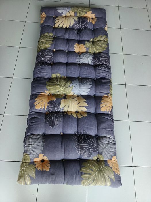 У́рин Ку́рпалар . Матрас, Ку́рпа, Ёстик. Kurpaca