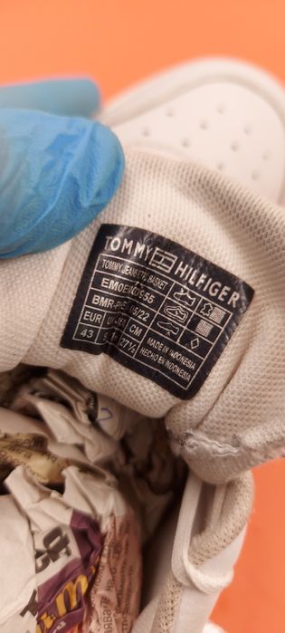 Tommy Hilfiger номер 43 Оригинални кецове