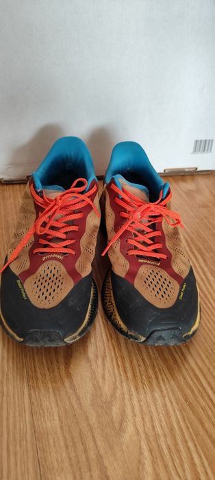 Спортни маратонки Zara