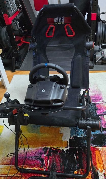 Scaun Racing FGT Lite + G923 + Schimbator Logitech - Puțin Folosit