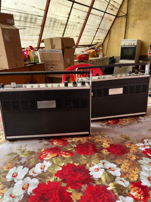 Vand radio gloria 2 bucati