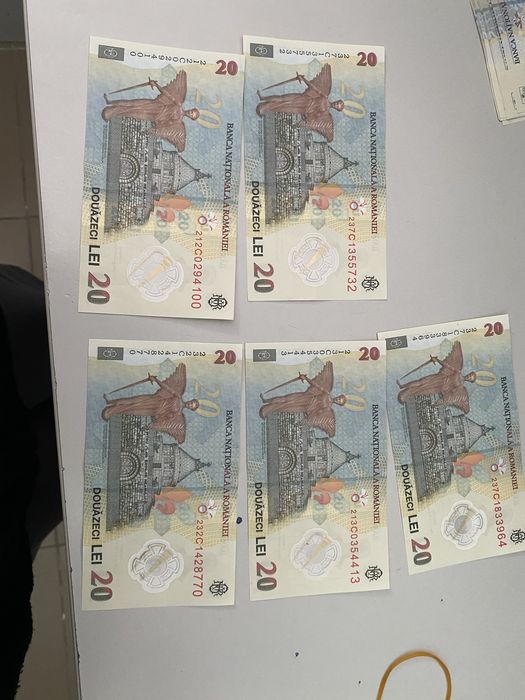 Vand bacnote 20 de lei