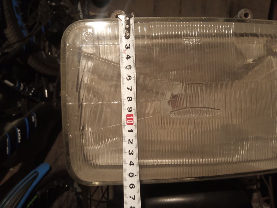 Фара правая на грузовик