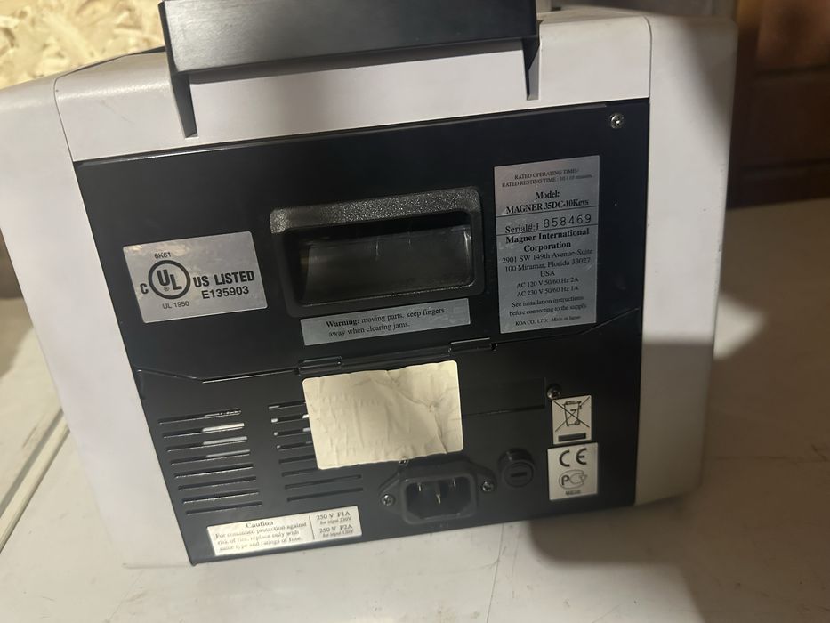 Продам счетную машинку для денег