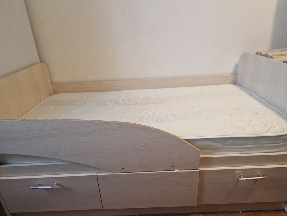 Продам детскую кровать