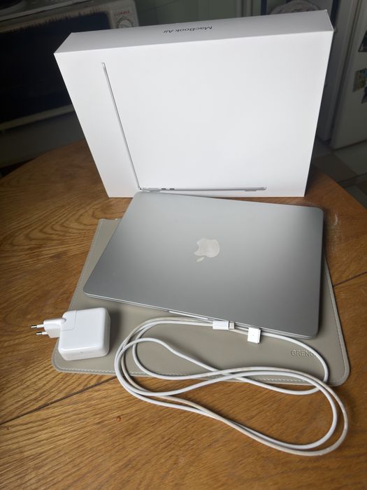 MACBOOK M4/256gb 100%