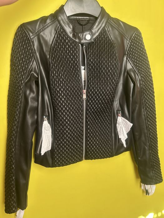 Кожено яке Guess