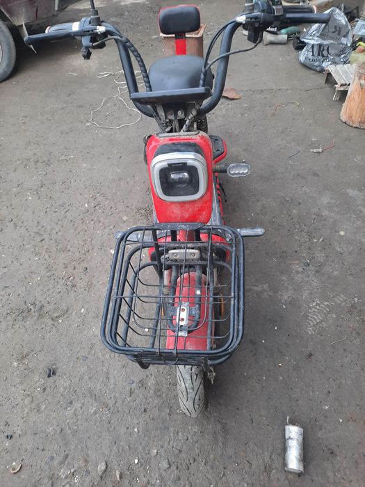 Skuter akumlyatorqoyish kerak