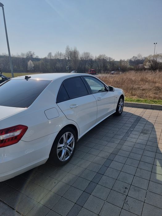 MERCEDES-BENZ E-Class 2011 — imagine 2