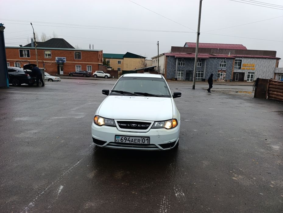 Продам нексия  ..