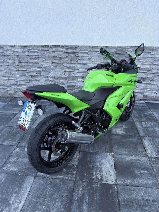 Kawasaki Ninja 250R – 2009 /16.500 km / A2/Stare impecabilă