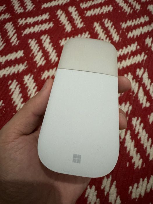 Microsoft Surface Arc Mouse