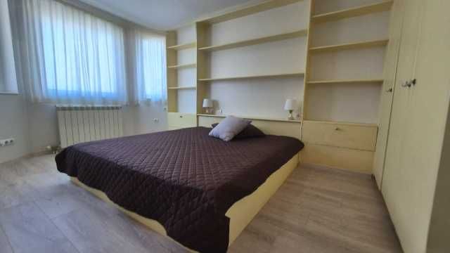 Дава се под наем Тристаен апартамент в София, Център - 111 кв.м за 1346.4 € - Снимка #2