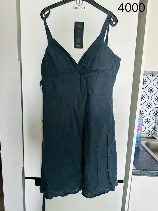 Продам женские платья за 2500