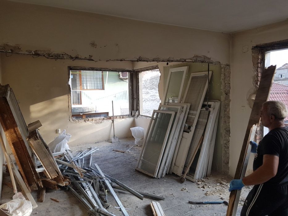 Къртене, събаряне, изхвърляне на строителни отпадъци