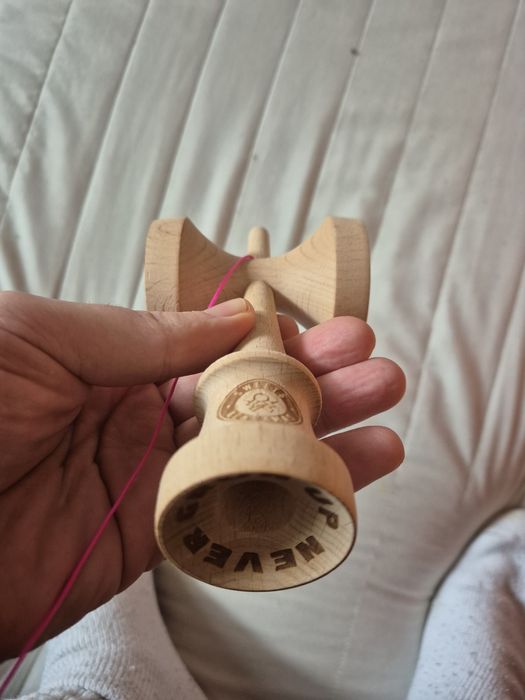 Kendama Sweets Cody Griz antiskid 2