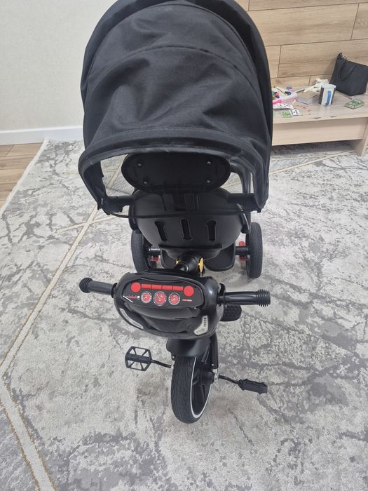 Трёхколёсный детский велосипед