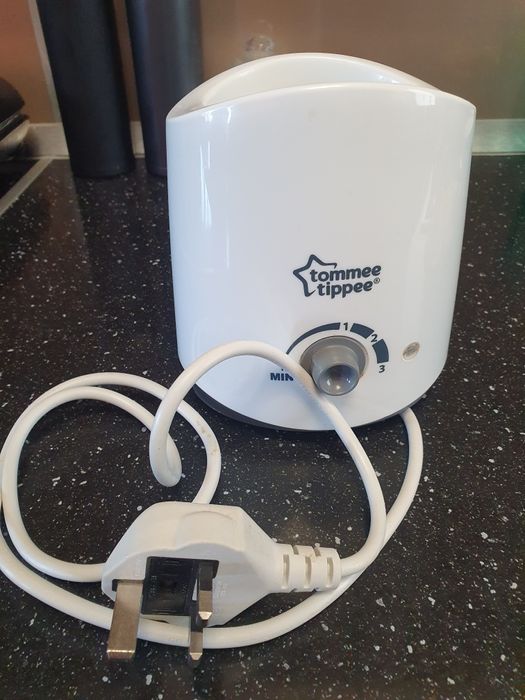 Aparat incalzit biberoane