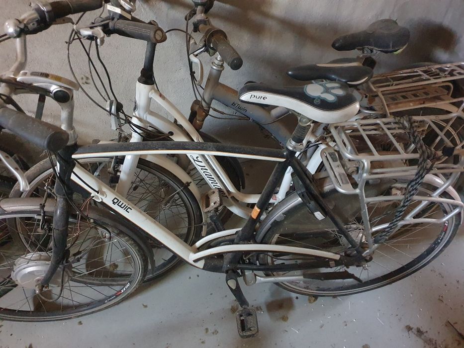 Vãnd diferite lucruri ,la preturi acceptabile!