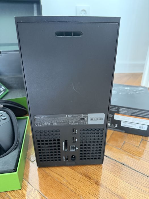 Xbox Series X+accseorii+jocuri ca Nou
