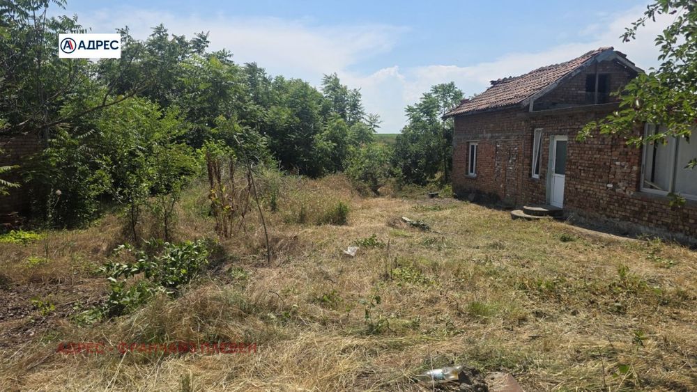 Къща в Плевен, област-гр.Тръстеник площ 85 цена 55000