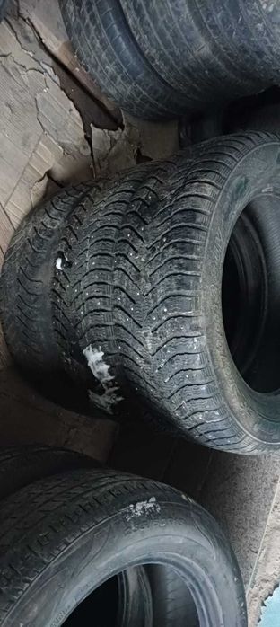 Продам резину на 18