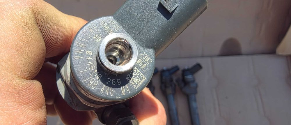 Injectoare BMW Seria 3 E90 / Seria 1 E81 E87 2.0 D N47D20C 2006 / 2007 2008