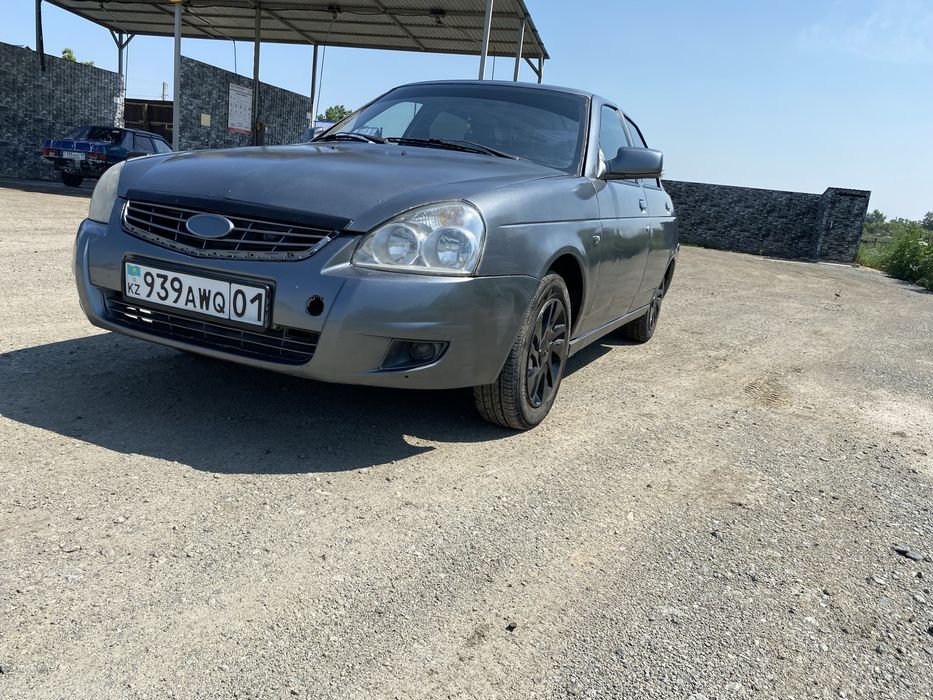 Продам Приору 2008 год