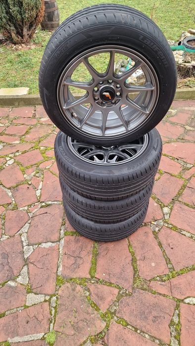 Japan Racing 11 (JR11) с Гуми, 15-ки, 4x100