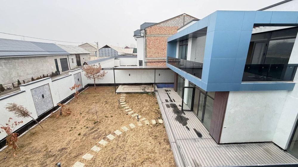 Ховли уй сотилади