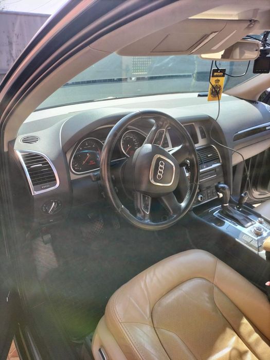 AUDI Q7 2010 — imagine 5
