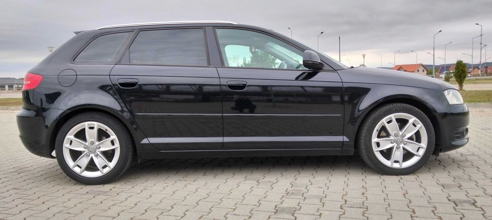AUDI A3 Sportback 2010 — imagine 4