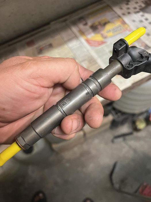 Продавам 3 дюзи  за Мерцедес мл320 w164