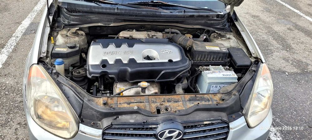 Hyundai Accent MC 1.4 DOHC GL+ 4DR M/T STD