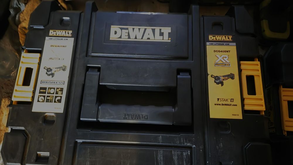 Flex acumulator Dewalt