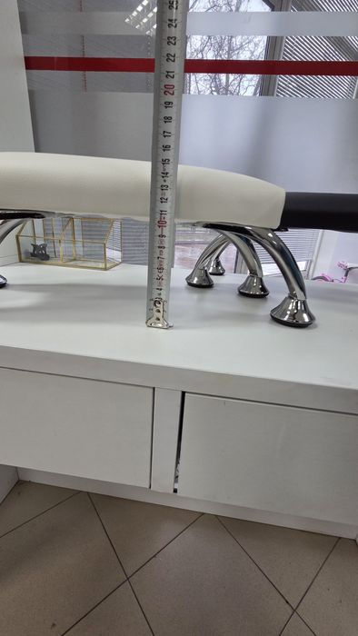 Поставка за ръце