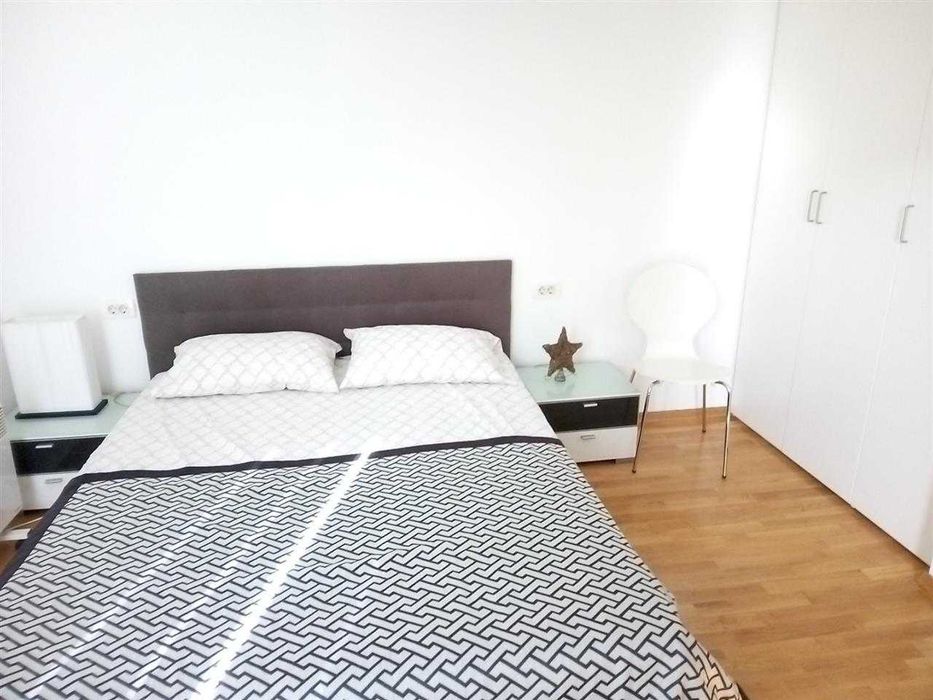 Дава се под наем Двустаен апартамент в София, Витоша - 56 кв.м за 510 € - Снимка #3