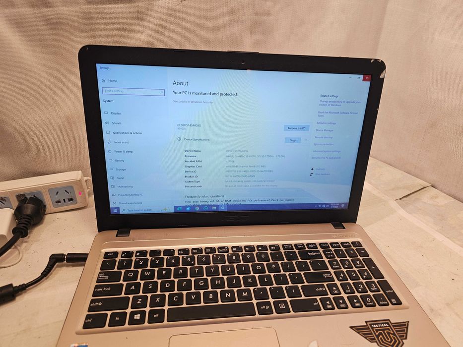 Laptop "15,4 Asus X540LA i3-4005u