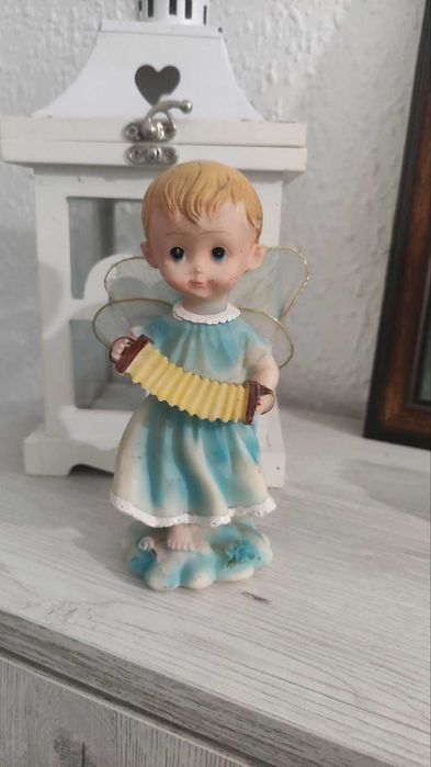 Винтидж порцеланов ангел с акордеон Vintage Angel Musician Playing