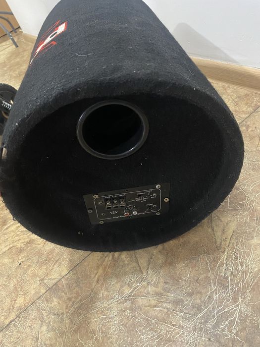 Продам сабвуфер.
