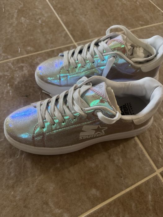 Нови обувки STARTER