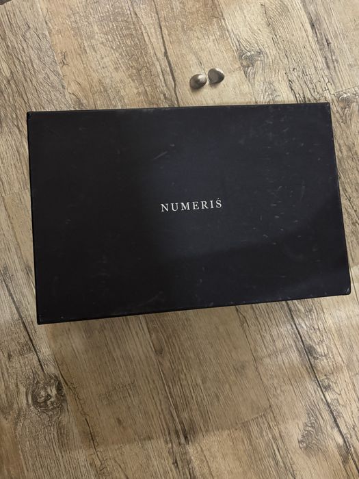 Numeriś Full Black