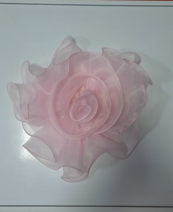 Продам Бант Брош