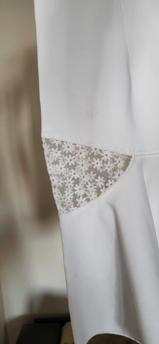 Fusta Nissa alba cu peplum