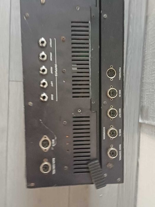 vand Hohner  VOX 5 MIDI